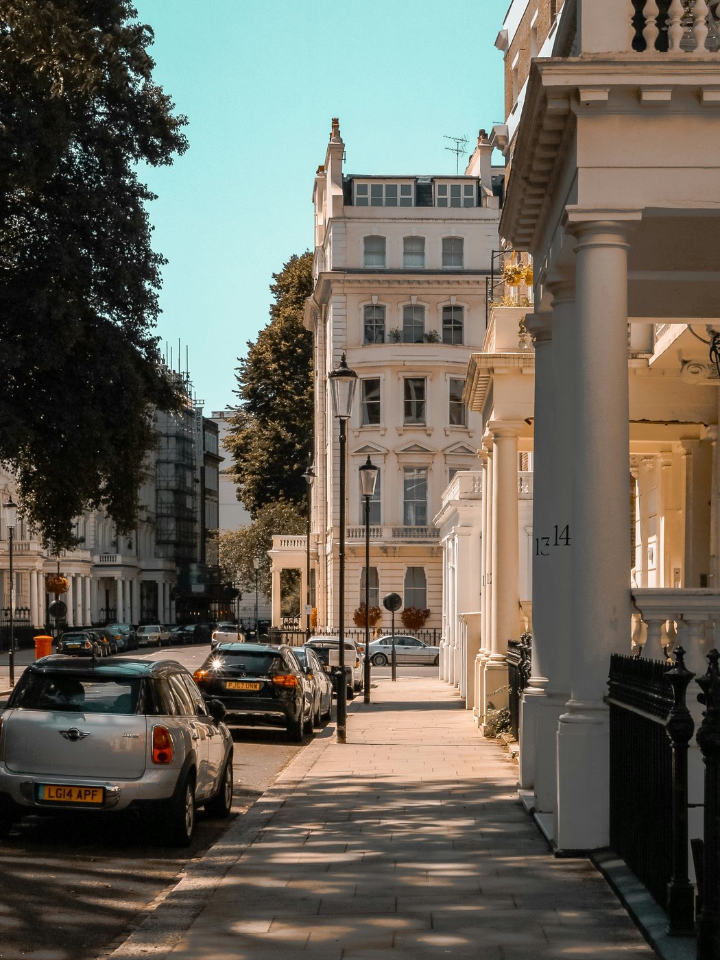 London residential property streetscape